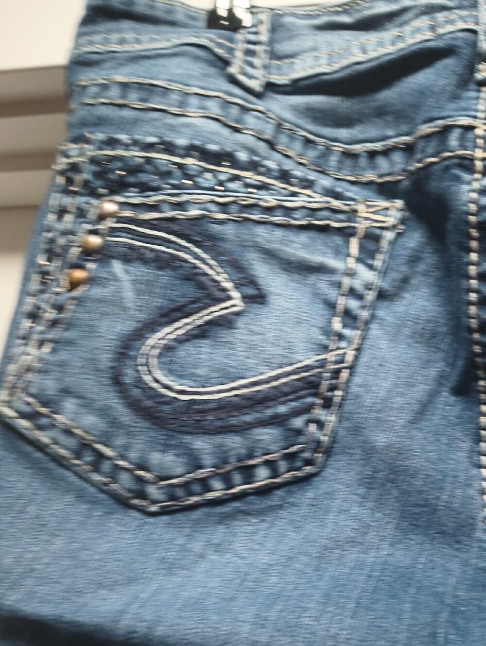 Silver Jeans Blue Washed Boot Cut Jeans - Picture 9 of 11